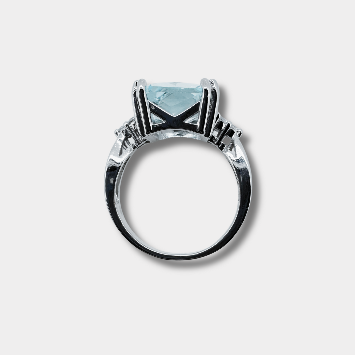 Beautiful Aquamarine Ring